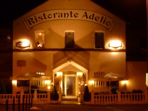 frontal Ansicht Ristorante Adelio